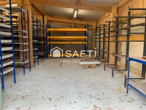 Location locaux professionnels 1 pièce 69 m² à Eysines (33320)  1 010 €