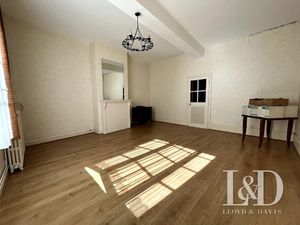 Vente maison 7 pièces 198.5 m² à Moulins (03000)  295 000 €