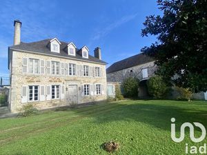 Maison traditionnelle à vendre à Nay