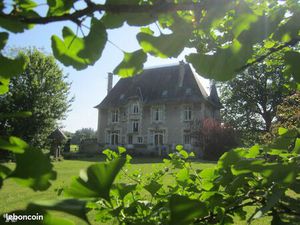 Maison 8 pièces 223 m²