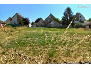 Terrain 1 071 m² Ciry Le Noble