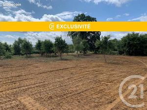 Terrain 4 600 m² Ferrieres En Bray