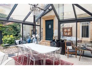 Maison 9 pièces 310 m²