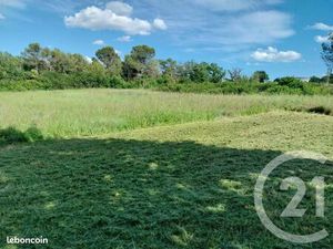 Terrain 2 830 m² Saint Theodorit