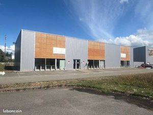 Local commercial 630 m²