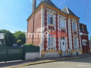 Maison 9 pièces 230 m²