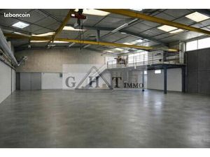 Local bureaux 485 m²