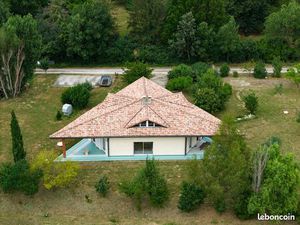 Villa 9 pièces 166 m²