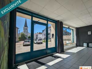 Vente locaux professionnels 61 m² à Saint-Laurent-en-Grandvaux (39150)  25 000 €