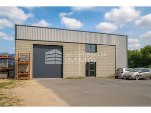 A vendre - local d'activité 475m² Champigny avec cour privative 190 m² + mezzanine ext 41m