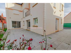 Vente maison 9 pièces 250 m² à Epône (78680)  389 000 €