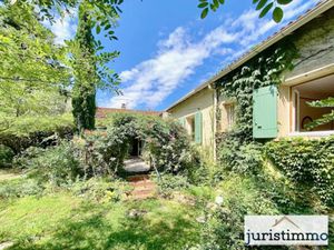 Vente maison 7 pièces 177 m² à Saint-Saturnin-lès-Avignon (84450)  350 000 €
