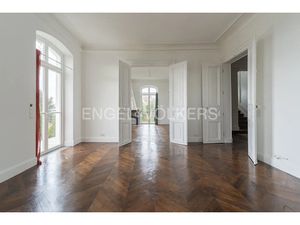 Vente locaux professionnels 14 pièces 458 m² à Trouville-sur-Mer (14360)  3 280 000 €