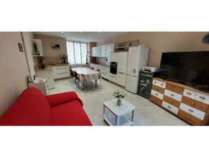 Belles rénovations  maison saine et agréable.