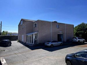 Local commercial à vendre