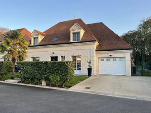 Vente maison 7 pièces 146.66 m² à Ormesson-sur-Marne (94490)  999 000 €