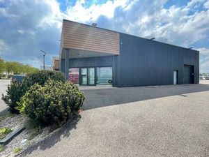 Local d'activités à vendre