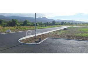 Terrain constructible viabilisé à vendre