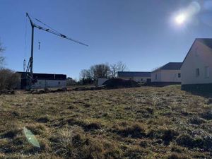 Terrain constructible viabilisé à vendre
