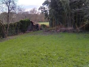 Terrain constructible viabilisé à vendre