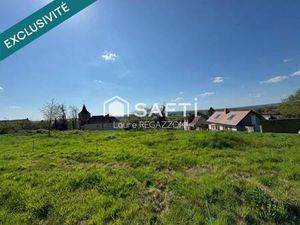 Terrain constructible viabilisé à vendre