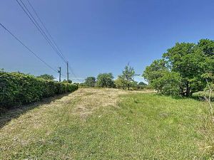 Terrain constructible viabilisé à vendre