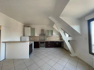 Location appartement 3 pièces 63.72 m² à Melun (77000)  1 025 €