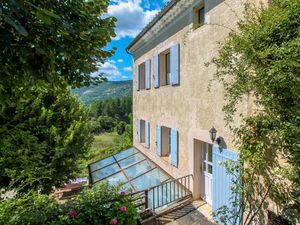 Ancienne demeure rénovée à la vue époustouflante !