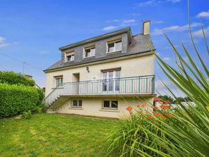 Vente maison 6 pièces 120 m² à Scaer (29390)  152 900 €