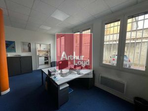 Location Local Professionnel 118m² SENS 89100