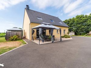 Vente maison 7 pièces 136 m² à Tonquédec (22140)  290 738 €