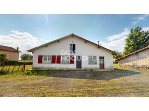 A VENDRE : Maison de plain-pied à rénover 98 m² avec dépendances