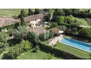 Vente maison 12 pièces 405 m² à Pernes-les-Fontaines (84210)  1 995 000 €