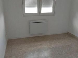 Location appartement 1 pièce 19 m² à Saint-Quentin (02100)