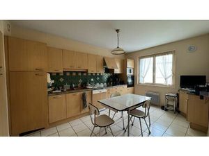 Vente appartement 4 pièces 117 m² Thiers (63300)