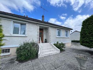 Vente maison 10 pièces 131 m² Les Ormes (86220)