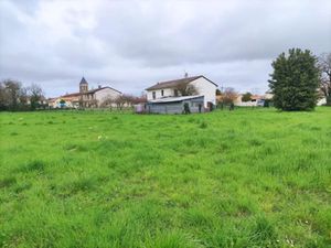Vente terrain 1885 m² à Champagné-Saint-Hilaire (86160)  29 900 €