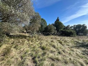 Vente terrain 1000 m² à Saze (30650)  187 000 €