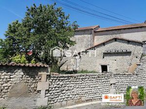 Vente maison 8 pièces 282 m² Montboyer (16620)