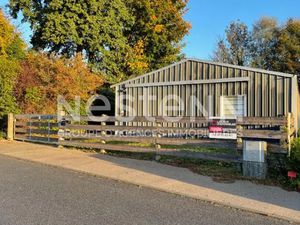 À louer un local d'activité de 150 m² dans un environnement privilégié