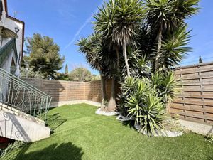 Vente appartement 6 pièces 162.89 m² à Sanary-sur-Mer (83110)  671 000 €