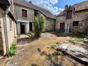 Vente maison 4 pièces 82 m² à Bruère-Allichamps (18200)  33 900 €