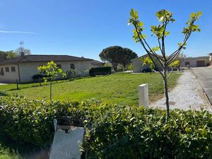 Vente terrain 474 m² à Villefranche-de-Lauragais (31290)  75 000 €