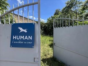 Vente terrain 700 m² à Montbazin (34560)  265 500 €