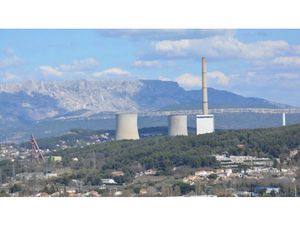 Vente locaux professionnels à Gardanne (13120)  392 200 €