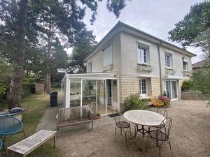 Maison de luxe de 6 pièces en vente à Varaville  France