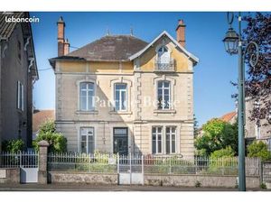 Immeuble 10 pièces 210 m²