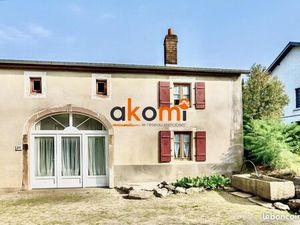 Propriété 8 pièces 148 m²