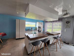 Propriété 6 pièces 208 m²