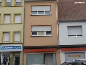 Immeuble 234 m² PUTTELANGE AUX LACS